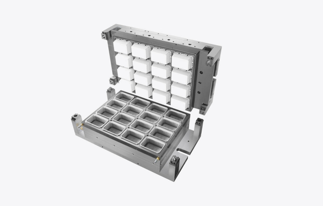 آلات التشكيل الحراري