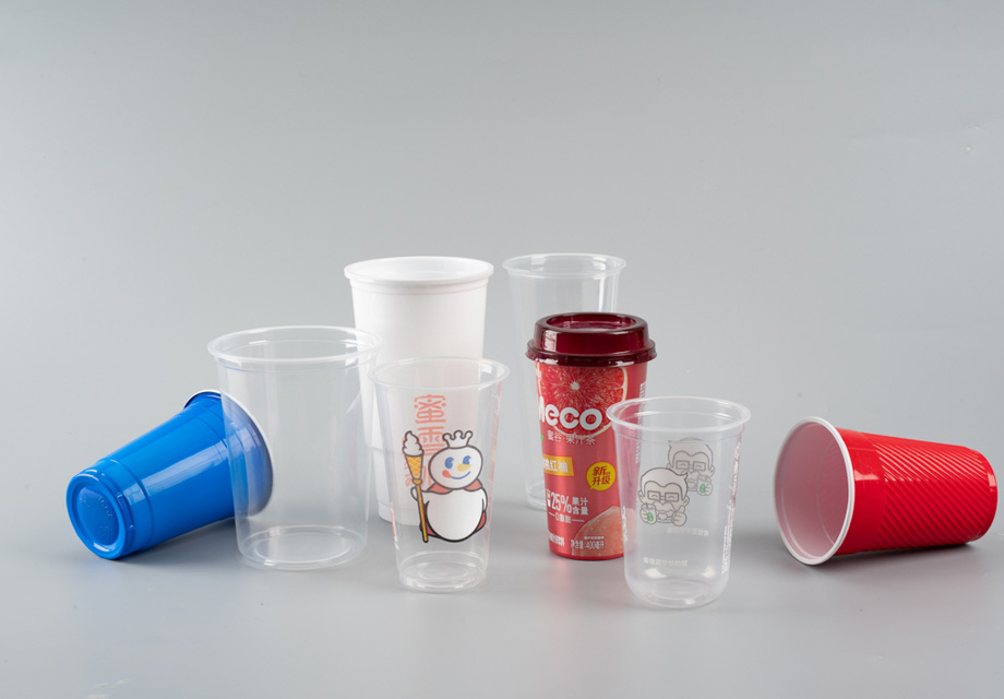 تصنيع كوب المشروبات القابل للتصرف